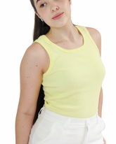 REGATA CANELADA AMARELO